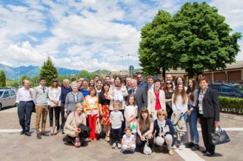 los invitados al bautizo en Italia
